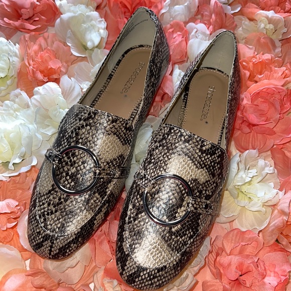 Snakeskin Luna Loafer - Picture 1 of 3